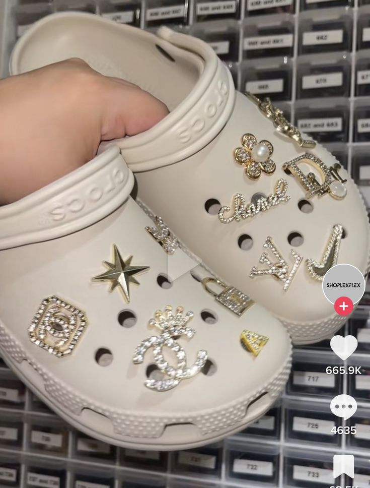 Bone Color Crocs With Charms, Bone Crocs Aesthetic, Beige Crocs With Jibbitz, Neutral Crocs, Boujee Crocs, Croc Design Ideas, Jibbitz Crocs Ideas, Croc Decor, Croc Designs