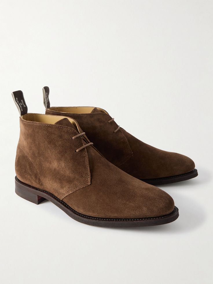 Founded in 1932, R.M.Williams handcrafts its boots at its workshop in Adelaide, Australia. Modelled after chukka styles, this 'Kingscliff' pair is made from supple suede and set on durable rubber soles. They're fitted with a branded pull tab and secure with tonal laces.