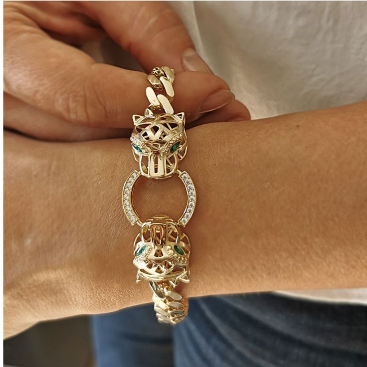 Bracelets Gold For Women Latest, Jaguar Bracelet, Panther Bracelet, Panther Jewelry, Animal Bracelet, Gold Bodies, Mother Birthday Gifts, Gold Gift, Precious Jewels