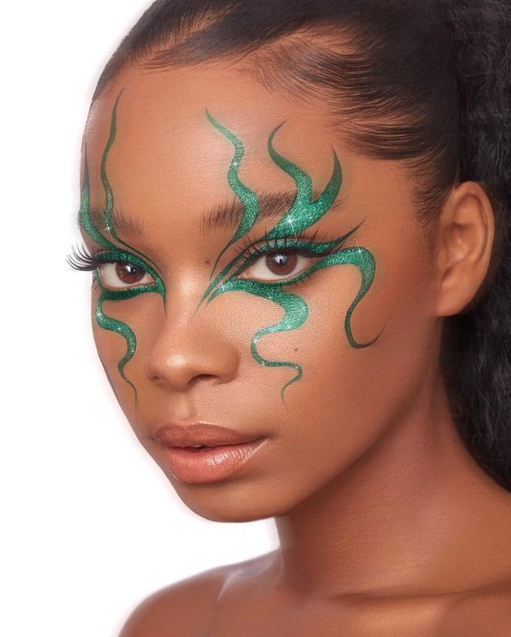 Mua Halloween Makeup, Creative Art Makeup Looks, Cool Halloween Makeup Creative, Cool Makeup Looks Creative Halloween, Crazy Makeup Art, Artistic Makeup Creative, Creative Makeup Ideas Art, Editorial Eye Makeup, Creative Makeup Looks Inspiration