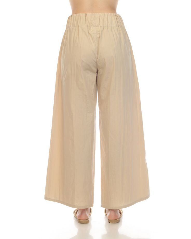 The Poplin Pant is the best of both worlds: light, airy, and comfortable, yet also dressy and elegant. Each pair adjusts to the occasion and looks stunning. Details: Can be worn high-waisted 100% cotton Made in Thailand Simple Tote, Easy Tiger, Platform Mary Janes, Clare V., Best Of Both Worlds, Silk Robe, Rachel Comey, Engineered Garments, Ulla Johnson