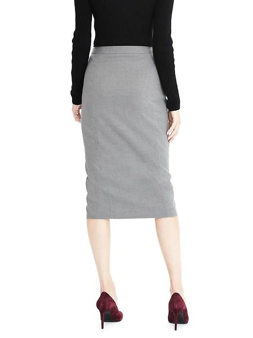 product photo Gray Knee-length Workwear Bottoms, Gray Knee-length Bottoms For Workwear, Gray Fitted Skirt With Pockets, Fitted Gray Skirt With Pockets, Chic Gray Knee-length Bottoms, Gray Lined Pencil Skirt Bottoms, Gray Pencil Skirt Bottoms For Office, Fall Pencil Skirt With Side Zipper, Modern Lined Skirt For Office