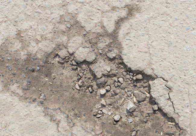 an image of rocks and dirt on the ground