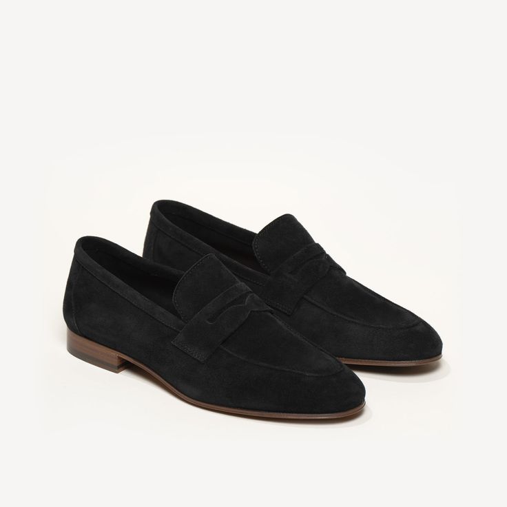 The Sacca Donna - Black - Suede - M.Gemi Formal Closed Toe Moccasins With Suede Lining, Timeless Almond Toe Moccasins For Galas, Elegant Closed Toe Moccasins With Suede Lining, Classic Moccasins With Suede Lining For Galas, Classic Italian Style, Italian Men, Flats Sandals, Suede Flats, Shoes Heels Pumps