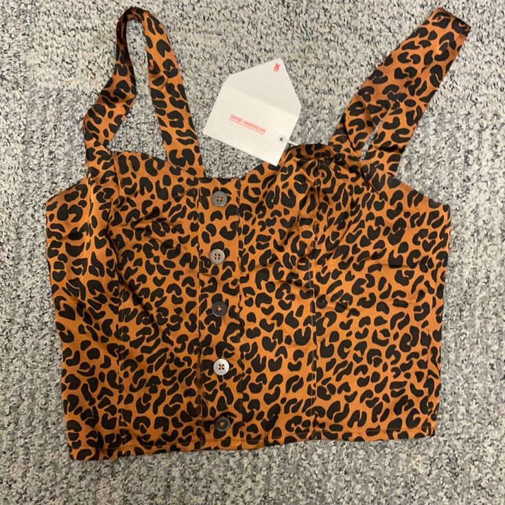 Size Small 100% Viscose Good American Crop Top. This Is So Freaking Cute But I Managed To Rip It Before Getting To Wear It Im Not Thrifty Enough To Fix It So Im Selling It For Cheap! Fits Like A Size 2-4 Summer Cotton Leopard Print Tops, Spring Casual Leopard Print Crop Top, Trendy Leopard Print Crop Top For Spring, Trendy Leopard Print Summer Crop Top, Casual Leopard Print Crop Top For Spring, Cheap Fits, Good American, Crop Tank, Fix It