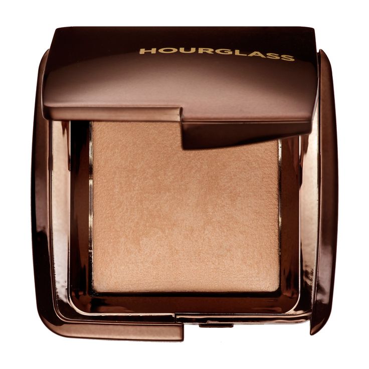 A collection of six universally-flattering finishing powders that recreate the most flattering light. Create the perfect illumination for your face with Hourglass Ambient® Lighting Powder. Infused with the innovative Photoluminescent Technology, each finishing powder captures, diffuses, and softens the look of the skin.. Hourglass products are 100 percent cruelty-free. Deer Makeup Tutorial, Drugstore Highlighter, Hourglass Ambient Lighting Powder, Luminous Makeup, Deer Makeup, Hourglass Ambient, Hourglass Makeup, Best Highlighter, Everyday Makeup Tutorials