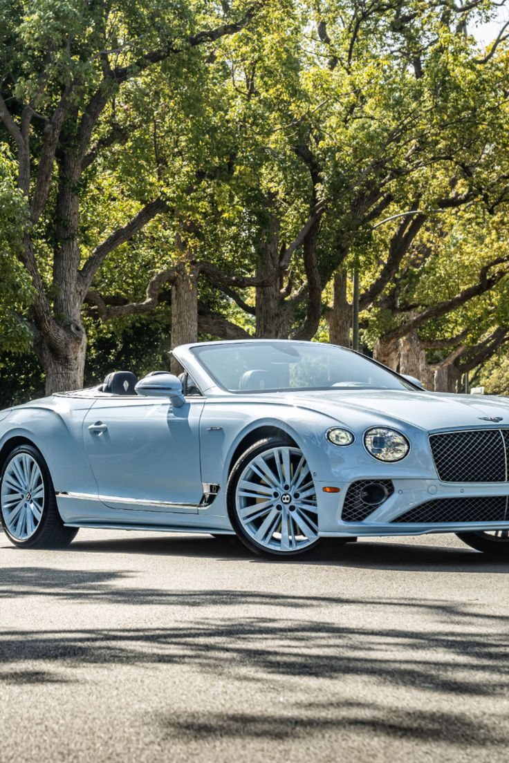 Bentley Continental GTC in baby blue Bentley Convertible, Bentley Continental Gt Convertible, Bentley Continental Gtc, Stylish Watches Men, Luxury Cars Rolls Royce, High End Cars, Bentley Car, Bentley Continental Gt, Blue Car