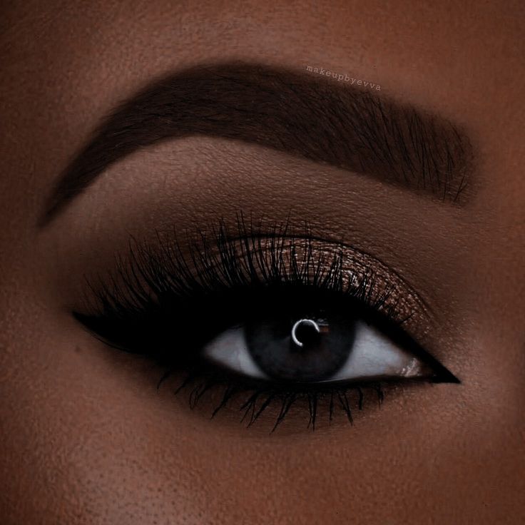 Black Hoco Makeup, Brown Smokey Eye Makeup Black Women, Neutral Prom Makeup, Dark Prom Makeup, Prom Makeup Black, Prom Eyeshadow, Smoky Eyes Makeup, Make Up Yeux, Dark Smokey Eye Makeup