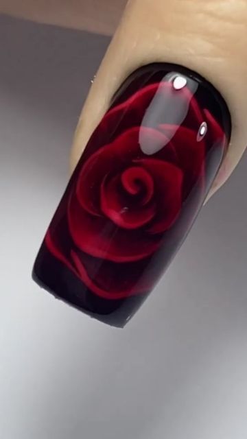 Nail Designs Roses Flower, Black Nails With Red Roses, Rose Nail Art Designs Flower, Black Rose Nail Design, Red Roses Nails, Black Rose Nails, Rose Nails Art, Roses Nails, Rose Nail Design