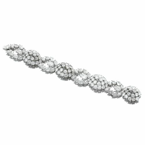 Diamond bracelet, Harry Winston | lot | Sotheby's Harry Winston Bracelet, Minimalistic Jewellery, Ralph Lauren Evening, Bridal Embroidery, White Diamond Jewelry, International Jewelry, Large Stone, Harry Winston, Jewelry Design Earrings