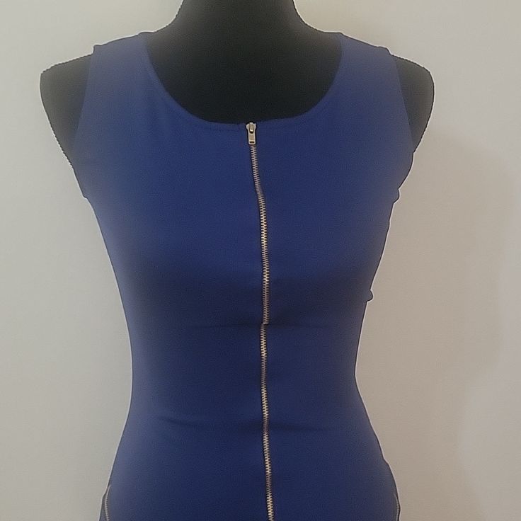 **Nwt** Sexy Royal Blue Dress With Zipper Details **Description:** Turn Heads With This Stunning Royal Blue Dress Featuring Eye-Catching Zipper Details. Perfect For A Night Out, Date Night, Or Any Special Occasion Where You Want To Make A Statement. This Dress Combines Elegance With A Touch Of Edginess, Ensuring You Stand Out From The Crowd. - **Condition:** New With Tags - **Size:** [Small] - **Color:** Royal Blue - **Details:** Stylish Zipper Accents, Form-Fitting Design, Comfortable Stretch F Blue Fitted Mini Dress With Side Zipper, Blue Party Bodycon Dress With Back Zipper, Blue Mini Dress With Side Zipper, Blue Bodycon Party Dress With Back Zipper, Blue Bodycon Dress With Back Zipper For Party, Fitted Blue Bodycon Dress With Back Zipper, Blue Mini Dress With Zipper Closure, Blue Stretch Mini Dress With Back Zipper, Blue Sleeveless Dress With Zipper Closure