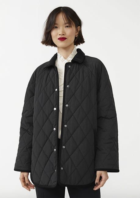 17 best quilted jackets trending this autumn: Frankie Shop, M&S, ASOS, Arket & MORE | HELLO! Quilted Jacket Outfit, Quilted Long Jacket, Zara Shop, Black Quilted Jacket, Collared Jacket, Womens Quilted Jacket, Quilt Jacket, Jacket Outfit, Coats And Jackets