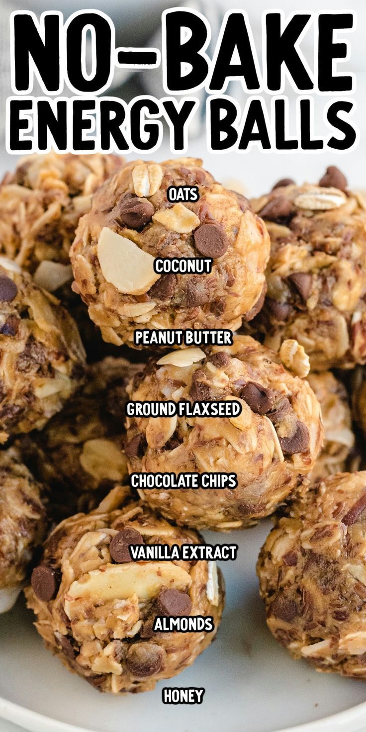 Energy Balls Peanut Butter Protein Snacks, Peanut Butter Energy Balls Recipe, Homemade Energy Bites, Easy Protein Snacks, Healthy Peanut Butter Balls, Peanut Butter Oatmeal Balls, Easy Homemade Snacks, Energy Bites Recipe, Oatmeal Energy Bites