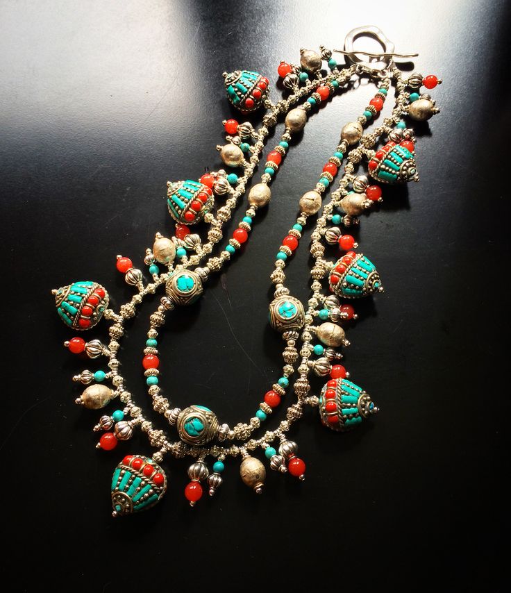 Tibetan Jewellery, Collar Hippie, Native American Turquoise Jewelry, Vintage Jewelry Ideas, Jewelry Box Diy, Turquoise Jewelry Native American, Tibetan Jewelry, Hippy Chic, Beaded Jewels