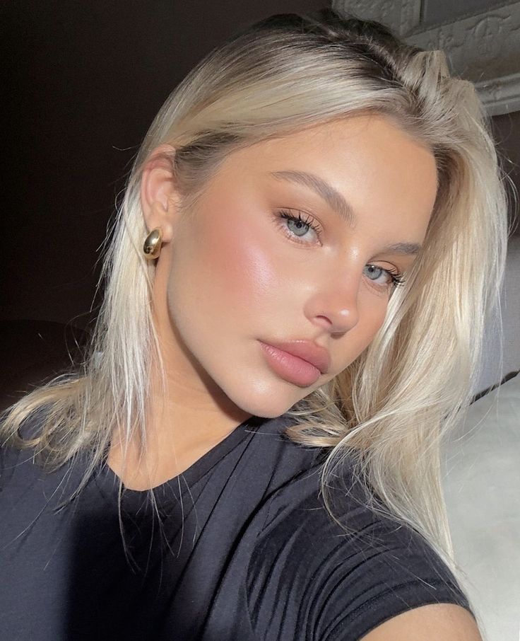 Annabel Lucinda, Brookelle Mckenzie, Tan Skin Makeup, Maquillage On Fleek, Light Makeup Looks, Classy Makeup, Makeup For Blondes, Basic Makeup, School Makeup