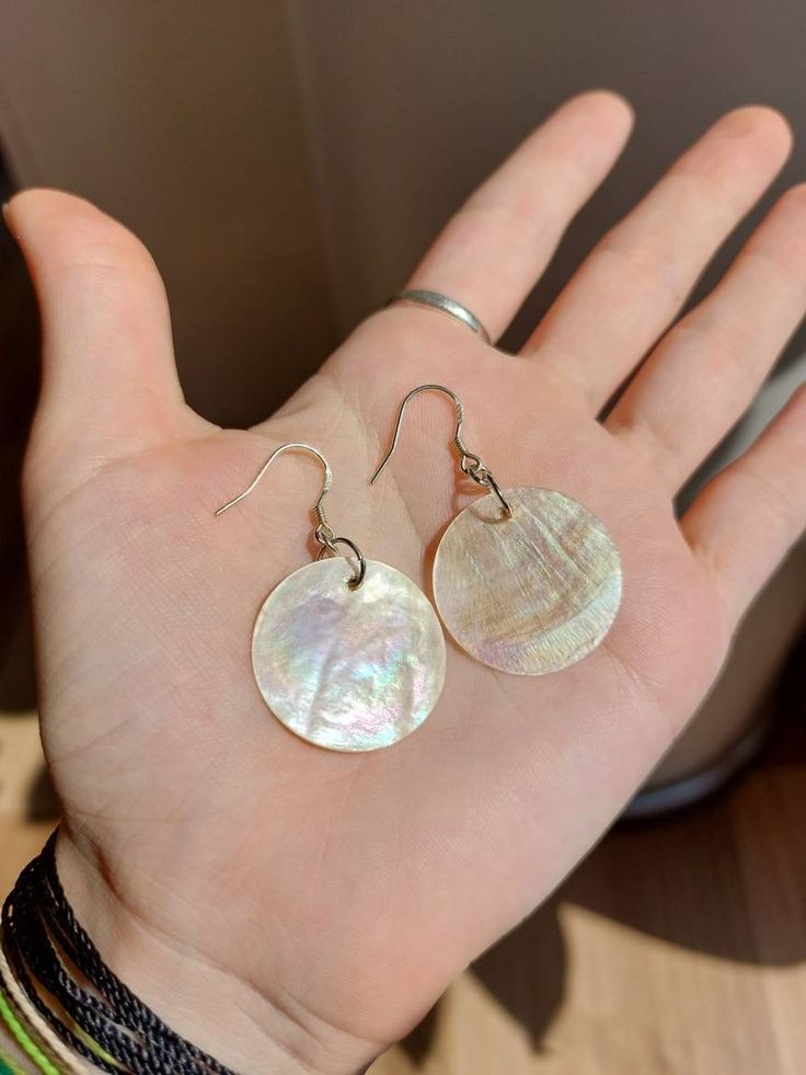 Beautiful shell earrings on sterling silver earring wires  Handmade to order by me  Diameter: 25mm  Thank you for visiting my shop!