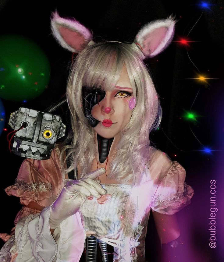 Mangle Costume, Mangle Cosplay, Fnaf Mangle, Mangle Fnaf, Fnaf Costume, Foxy And Mangle, Fnaf Foxy, Fnaf Cosplay, Cheer Picture Poses