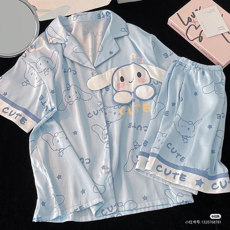 Cinnamon Roll Sanrio Pjs, Cinnamon Roll Pajamas, Cinnamon Roll Sanrio Clothes, Cinnamoroll Pjs, Cinnamon Roll Outfit, Sanrio Products, Sanrio Clothes, Satin Short Sleeve, Sanrio Stuff