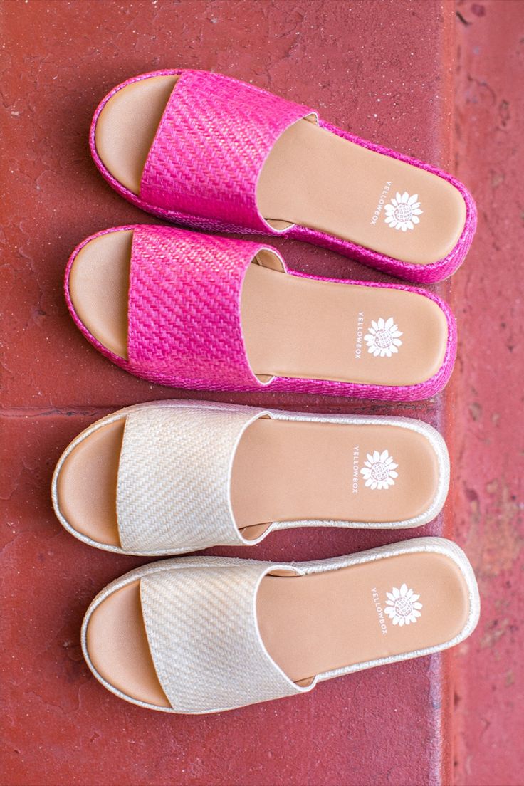 Add a bit of tropical flair to your summer sandal collection with these ultra-padded raffia slides. The modern flatform bottom will give a little lift and keep you moving all day long. Comfortable Beach Platform Slippers With Textured Sole, Comfortable Platform Slippers With Textured Sole For Beach, Summer Platform Slides For Beach, Summer Platform Open Toe Slides, Trendy Platform Slides For Vacation, Pink Casual Platform Slippers For Vacation, Comfortable Platform Slides For Vacation, Casual Pink Platform Slippers For Vacation, Beach Slides With Platform And Round Toe