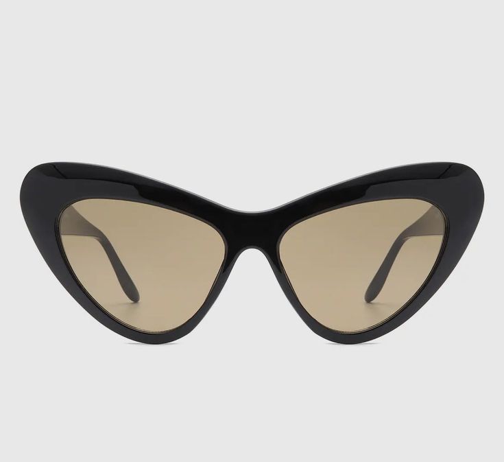 These extreme cat eye sunglasses offer a bold and stylish look. With their exaggerated cat eye shape, they are a perfect statement piece for any outfit. The unique design provides optimal sun protection while adding a touch of glamour. Make a fashion-forward statement with these must-have sunglasses. Available in a variety of color options. UVA/UVB protection Lens width 55mm Lens height 40mm Bridge width 18mm Temple length 138mm Lens material PC Frame material plastic Trendy Cat Eye Sunglasses With Tinted Lenses For Evening, Trendy Evening Cat Eye Sunglasses With Tinted Lenses, Trendy Cat Eye Sunglasses For Evening, Polarized Cat Eye Sunglasses For Parties, Modern Cat Eye Sunglasses With Gradient Lenses For Evening, Chic Polarized Cat Eye Sunglasses For Parties, Sleek Cat Eye Sunglasses With Tinted Lenses For Summer, Trendy Cat Eye Sunglasses For Party, Elegant Cat Eye Sunglasses For Summer