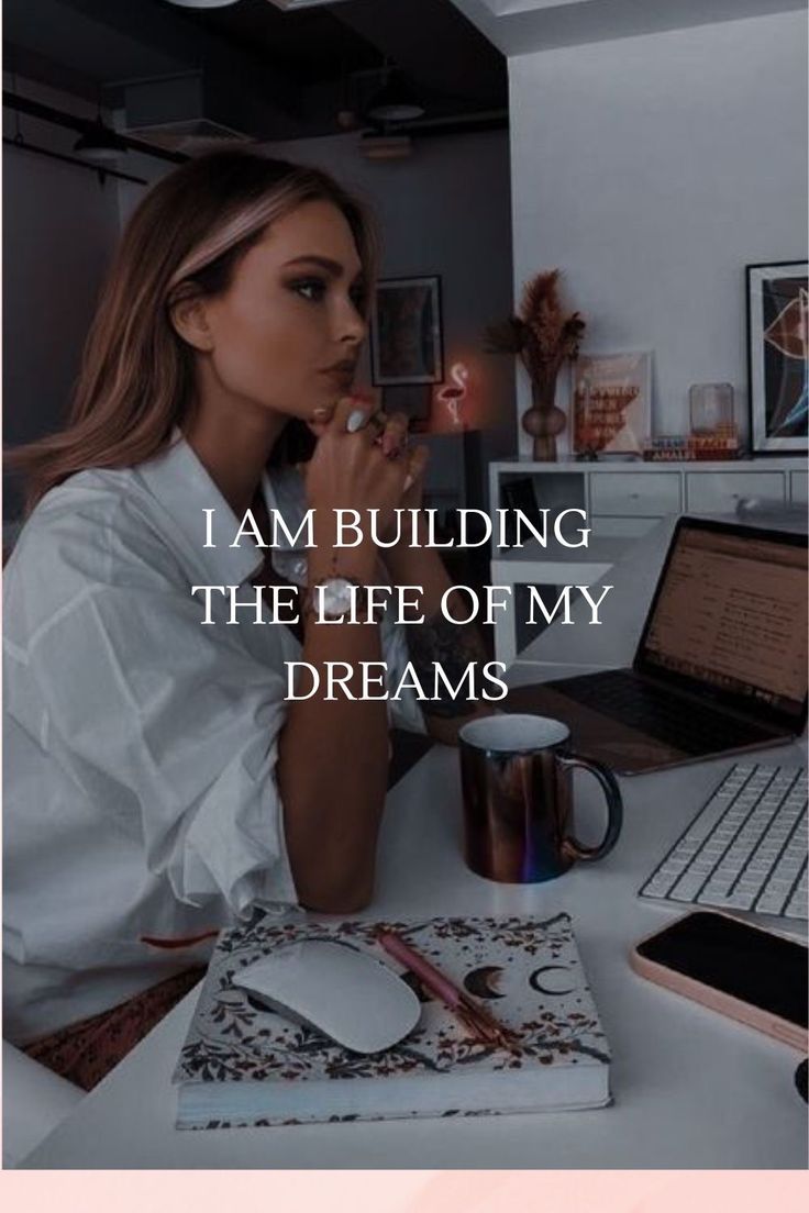 Vision Board Starting Business, Aesthetic Successful Women, Independent Business Woman Aesthetic, Human Resource Aesthetic, Resourceful Aesthetic, Vision Board Ideas Examples Life Goals, Vision Board Pictures Sucess, Career Vision Board Inspiration Women, Strong Woman Vision Board