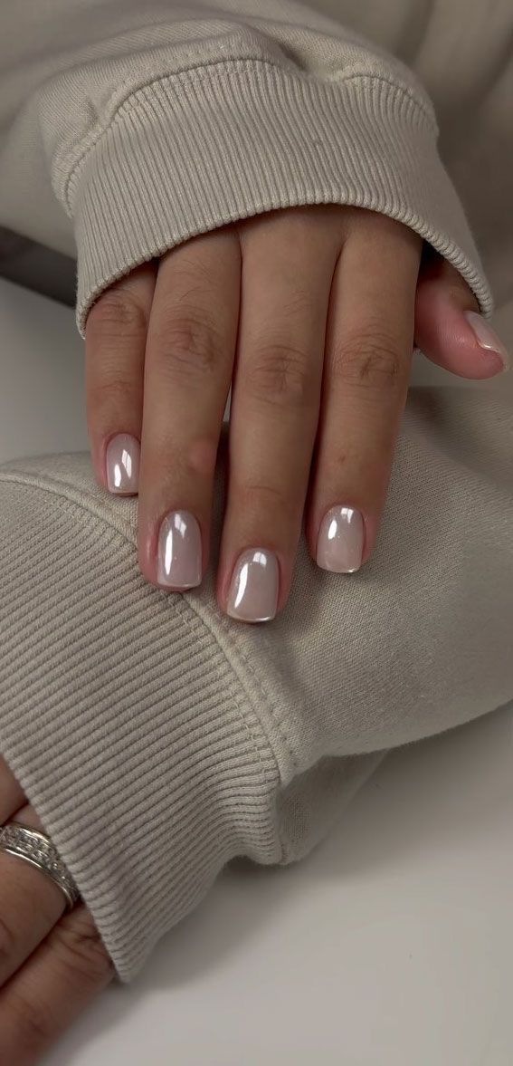 White Dip With Chrome, Crome Nails Dip, Gel Polish Nail Designs Classy, Trendy Nails Chrome, Chrome Dip Nails, Gel Polish Nail Designs, Fingernail Art, 2024 Nails, Manicure Nail Designs