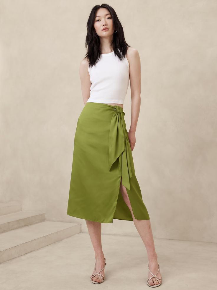 Silky Crepe Sarong Midi Skirt | Banana Republic Factory Skirts Elegant, Pencil Skirts, Banana Republic Factory, Midi Skirts, Women's Skirts, Sarong, New Woman, A Line Skirts, Banana Republic