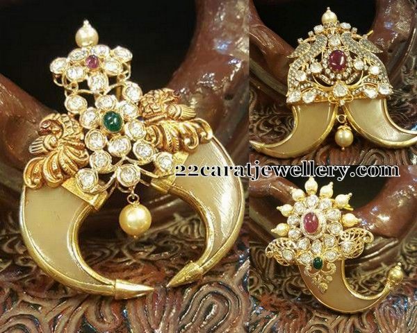 Paisley Jewelry, Nails Pendant, Tiger Nails, Indian Jewellery Design Earrings, Wedding Jewellery Collection, Gold Jewelry Simple, Nail Jewelry, Bridal Gold Jewellery Designs, Jewelry Design Earrings