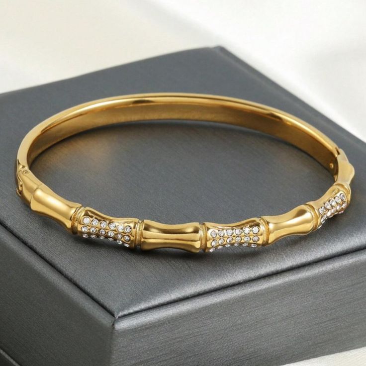 Brand New Women's Diamond & Gold Bamboo Bangle Bracelet 14k Gold Plated Sterling Silver Genuine 2ct Brilliant Cut Lab Created Diamonds 7" - The Most Common Women's Size Retail Price $350 Buy With Confidence From A Top Rated Seller With A 99%+ Feedback Rating! *Also Available In Silver A0509 (Id-1367) White Gold Tarnish Resistant Diamond Bangle, Tarnish Resistant White Gold Diamond Bangle, Metal Diamond Bangle Bracelet Gift, Gold Tarnish Resistant Diamond Bangle Bracelet, Gold Tarnish Resistant Diamond Bangle, Gold-tone Elegant Bracelets For Anniversary, Fine Jewelry Metal Bracelets For Anniversary, Elegant Gold-tone Bracelets For Anniversary, Gold Stackable Round Diamond Bracelet