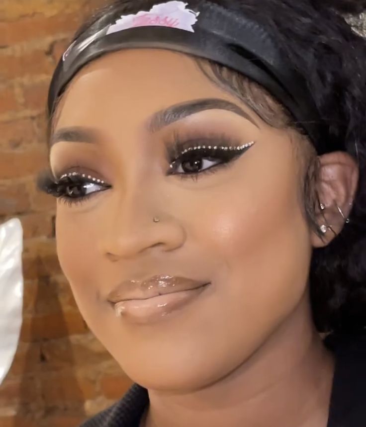 Full Glam Makeup With Rhinestones, Gem Makeup Looks Black Women, Soft Glam Rhinestone Makeup, Soft Glam Makeup With Rhinestones, Rhinestone Makeup Black Women, Makeup With Rhinestones Black Women, Rhinestone Makeup Looks Black Women, Black Rhinestone Makeup, 2000 Makeup