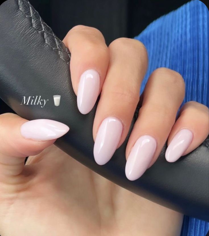 Kutek Disney, Unghie Sfumate, Bunny Nails, Milky Nails, Classy Acrylic Nails, Oval Nails, Neutral Nails, Girls Nails, Minimalist Nails