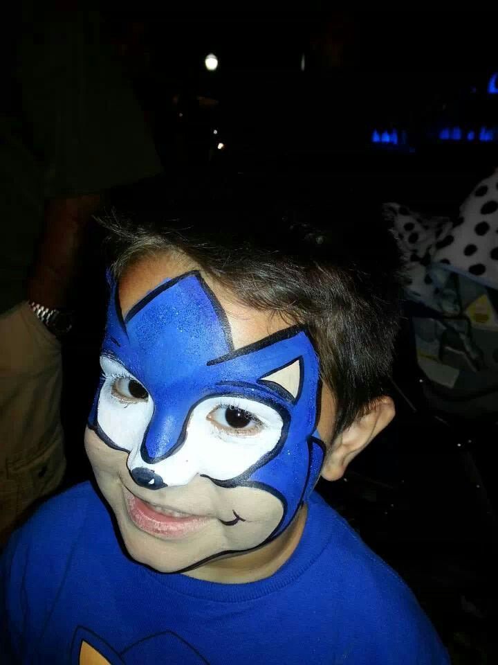 Awesome & ez Sonic the Hedgehog face paint design. Sonic Face Paint, Sonic Makeup, Sonic Costume, Face Painting For Boys, Sonic Face, Sonic Birthday Parties, Sonic Party, Sonic Birthday, Face Painting Easy