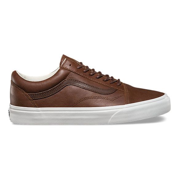 Leather Old Skool | Shop Shoes at Vans Mens Vans Shoes, Tenis Vans, Shoe Shopping, Simple Shoes, Minimalist Shoes, Buy Shoes Online, Leather Shoes Woman, Sneakers Men Fashion, Shoes Casual