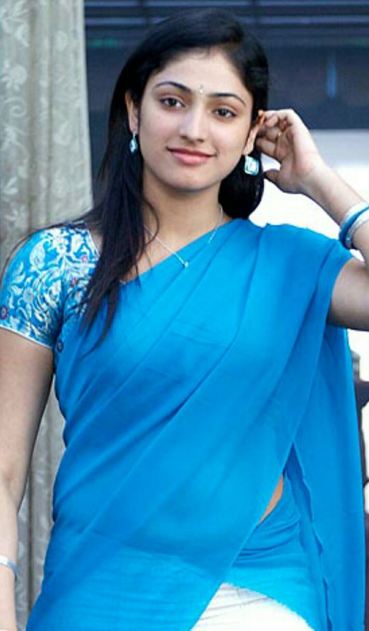 Haripriya Hari Priya, No Looking Back, Sit Up, Indian Beauty Saree, India Beauty, Desi Beauty, Looking Back, Beauty Women, Screen