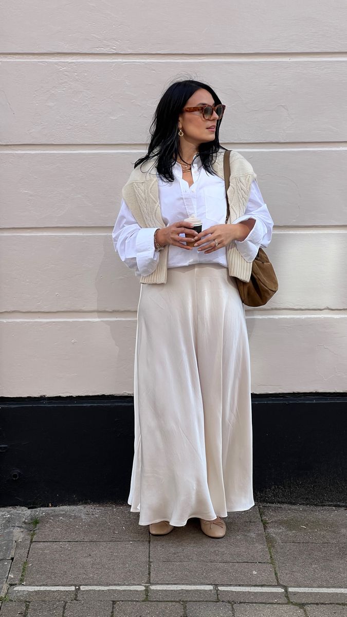 Maxi Cream Skirt Outfit, Ivory Slip Skirt Outfit, White Maxi Skirt Winter, White Silk Maxi Skirt Outfit, Cream Slip Skirt Outfit, White Slip Skirt Outfit, Cream Maxi Skirt Outfit, Silk Maxi Skirt Outfit, Cream Skirt Outfit