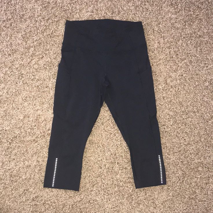 Size 10blackcapri Lengthright Below The Newbilateral Pockets On Legspockets In Waist Lululemon Nwot Functional Activewear With Pockets For Light Exercise, Athleisure Activewear With Pockets For Light Exercise, Black Yoga Pants With Side Pockets For Sports, Black Activewear With Hip Pockets For Workout, Black Athleisure Yoga Pants With Side Pockets, Black Athleisure Activewear With Hip Pockets, Black Activewear For Gym With Hip Pockets, Black Activewear With Hip Pockets For Gym, Sporty Capri Length Activewear With Pockets