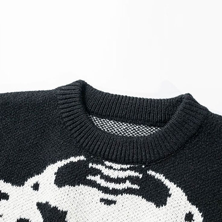 This unisex Skeleton Sweater is a long-lasting garment suitable for everyday use. It has a relaxed fit with a skeleton pattern on the front and sleeves. Buy Gothic Punk Pullover in black at an affordable price.