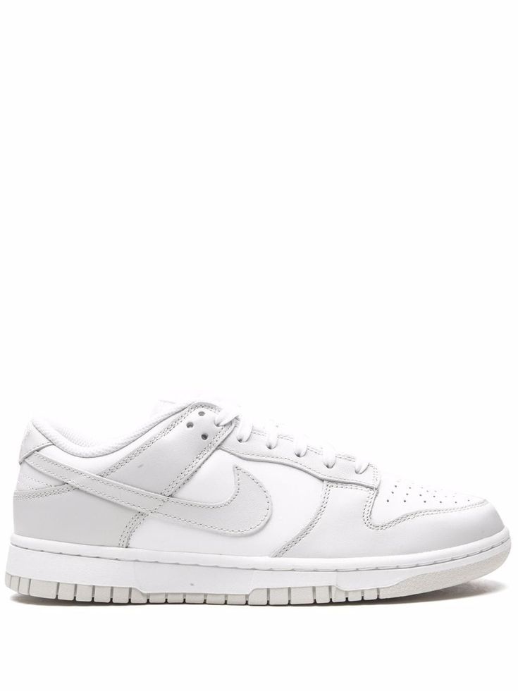 Nike Low Dunk Shoes, Dunks White Background, Cute White Nike Shoes, Preppy White Shoes, Cute Shoes For Back To School, Shoes For Back To School 2024, Trendy Shoes For Women Casual, Clean Girl Shoes