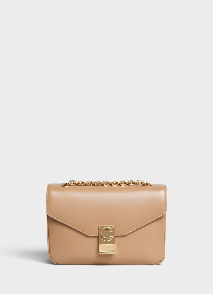 IT-BAG PRIMAVERA ESTATE 2019marieclaireita Backpack Fabric, Celine Handbags, Handbags Leather, Minimal Chic, Burgundy And Gold, Celine Bags, Big Bags, Celine Bag, Gorgeous Bags