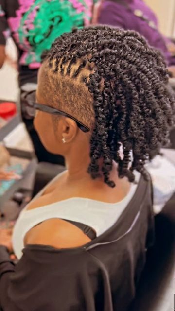 Bomb Hair StudioAddison TX on InstagramService :short bomb twist on a MohawkLength8inch Color 1b Braidersshantelepiphanylocs bombtwist springtwist twist protectivestyles protectivehairstyles braidideas dfwbraider dfwhairstylist Twist Mohawk, Box Braids Shaved Sides, Braids 2023, Starting Locs, Alternative Hairstyles, Twists Braids, Sister Locks, Braids With Shaved Sides, Statement Hair