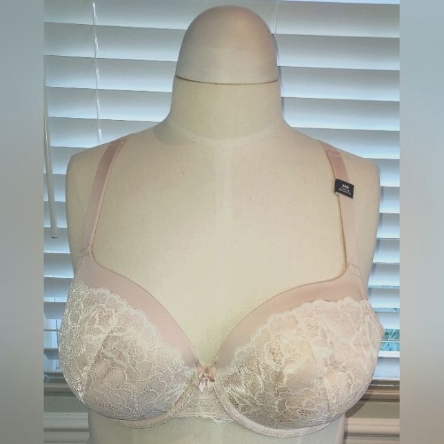 Torrid Nwt Size 44b Push Up Balconette Rose & Ivory Large Floral Lace 3 Hook Closure Adjustable Straps Sensuous Bra Collection Underwire We Can Bundle Reasonable Offers Accepted Feminine Beige Bra For Wedding, Pink Feminine Bra For Wedding, Fitted Pink Bra For Wedding, Feminine Beige Wedding Bra, Pink Lace Trim Bra For Wedding, Pink Feminine Wedding Bra, Wedding Bra With Lace Trim In Pink, Wedding Bra With Pink Lace Trim, Pink Lace Trim Wedding Bra