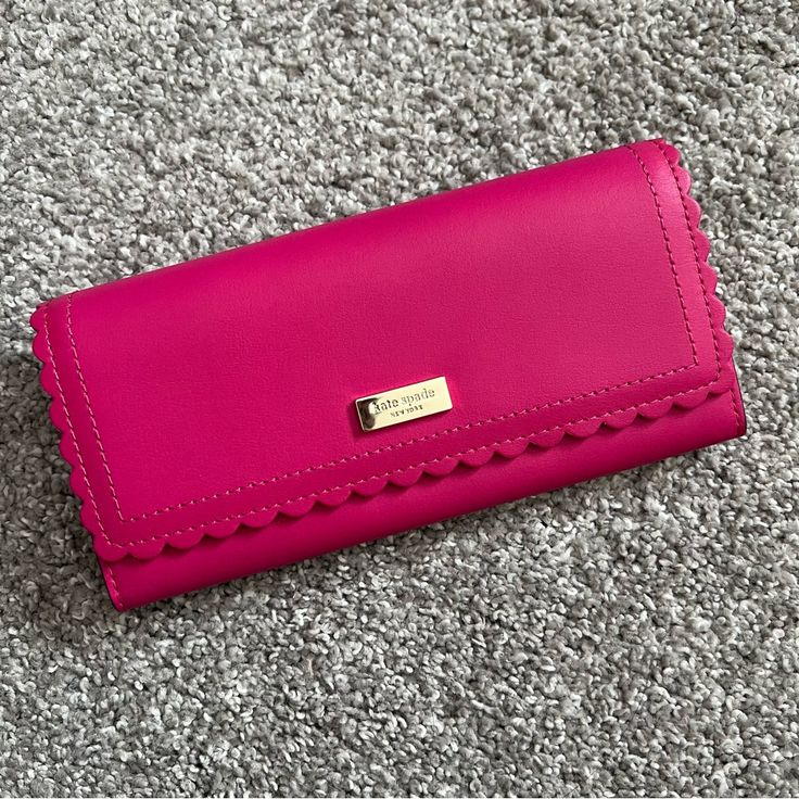 New With Tag Pretty Color All Leather Feminine Rectangular Wallet For Daily Use, Feminine Daily Use Rectangular Wallet, Kate Spade Leather Wallets For Everyday Use, Luxury Everyday Kate Spade Wallets, Kate Spade Leather Wallets As Gift, Pink Leather Clutch Wallet, Chic Kate Spade Bifold Wallet, Chic Pink Leather Wallet, Formal Pink Kate Spade Wallets