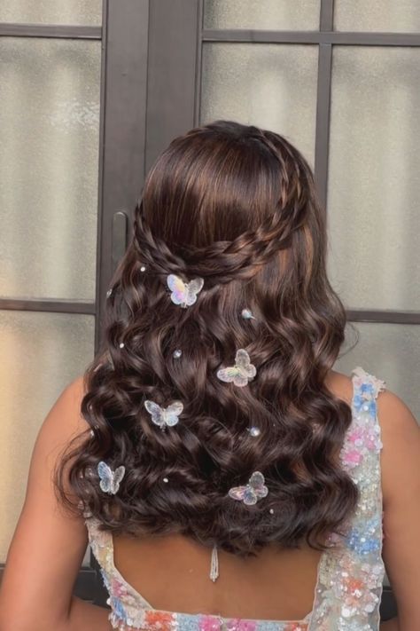 Butterfly Pins In Hair, Fall Wedding Hair Accessories, Prom Hair Sparkles, Prom Butterfly Hair, Prom Hair With Butterfly Clips, Butterfly Hairstyle Short Hair, Hairstyles With Butterflies, Hair Beads Hairstyles, Hair With Butterflies