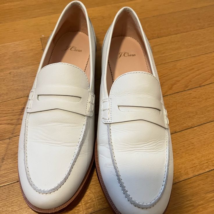 Never Worn, Some Small Marks On The Bottom Of The Shoes As Shown, But Otherwise In Perfect Condition. Classic Round Toe Slip-ons For Spring, Classic White Slip-ons With Flat Heel, Classic Spring Slip-ons With Round Toe, Classic White Flat Heel Slip-ons, Classic White Flat Slip-ons, Classic White Flat-heel Slip-ons, Classic White Almond Toe Slip-ons, White Round Toe Oxfords For Business Casual, White Round Toe Flats For Business