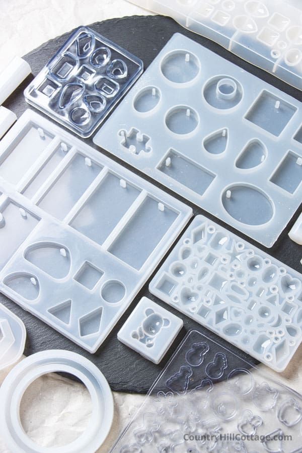 the plastic molds are ready to be used in this project