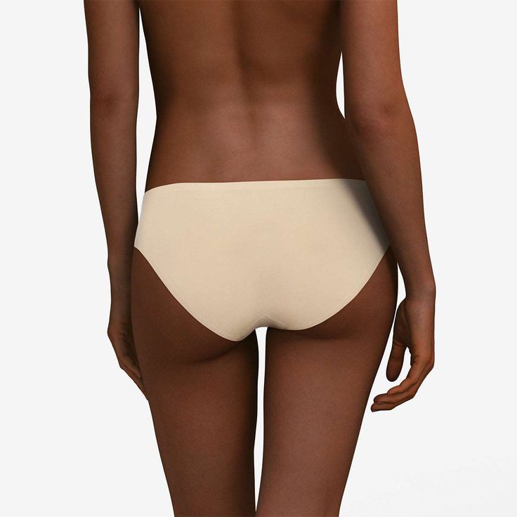 The Chantelle Soft Stretch Bikini panty is a wardrobe must-have. Stay comfortable all day in this seamless brief. Flat bonded finishes make this style seamless and invisible under any outfit. The seamless Bikini from the pioneering one size underwear program that truly fits. This innovative style has luxe, high performance fabric that is engineered to last, retain its stretch and adapt to all body types. Loved by editors and customers alike, this award winning underwear is an easy fit for any se Innovative Fashion, Performance Fabric, Bra Sizes, Custom Fit, Body Types, Hosiery, High Performance, Award Winning, Bra