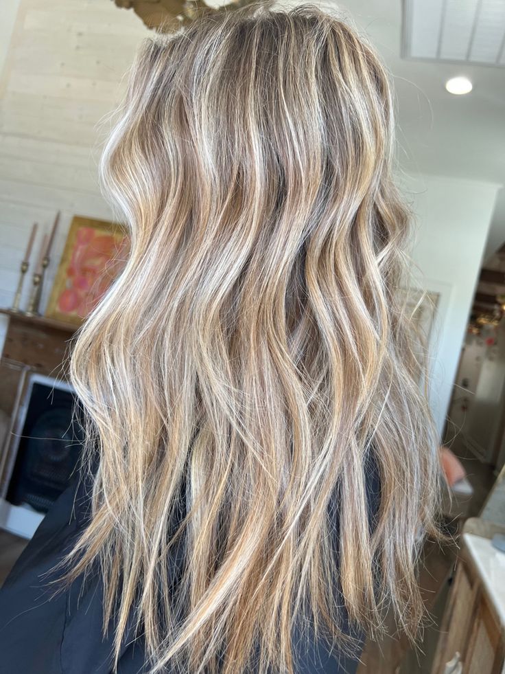 Summer Blonde Inspiration, Light Brown Hair With Bleach Blonde Highlights, Brown To Blonde Hair Color Ideas, Blended Highlights Blonde, Brown With Lots Of Blonde Highlights, Toasted Coconut Hair Color Blonde, Blonde Hair With Dark Undertones, Coconut Blonde Highlights, Lived In Highlights Blonde