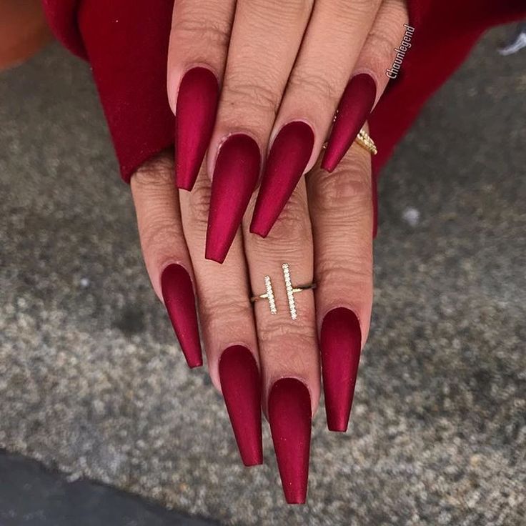 Ballerina Style Nails, Burgundy Acrylic, Long Red Nails, Coffin Nails Ombre, Dark Red Nails, Coffin Nails Matte, Red Acrylic Nails, Classy Nail Designs, Matte Nails Design