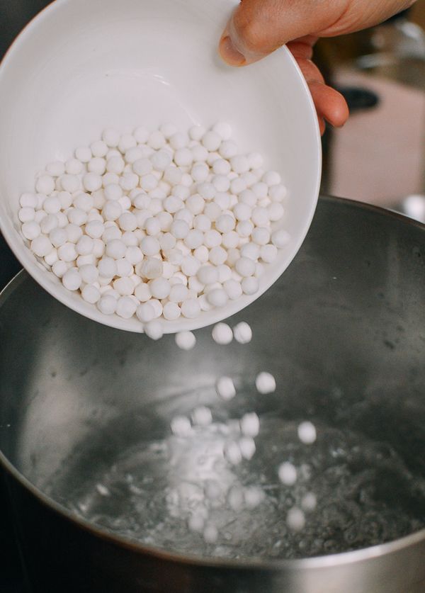 Cook Tapioca Pearls, Tapioca Dessert, Tapioca Recipes, Bubble Tea Recipe, Vietnamese Dessert, Wok Of Life, Woks Of Life, The Woks Of Life, Tapioca Pudding