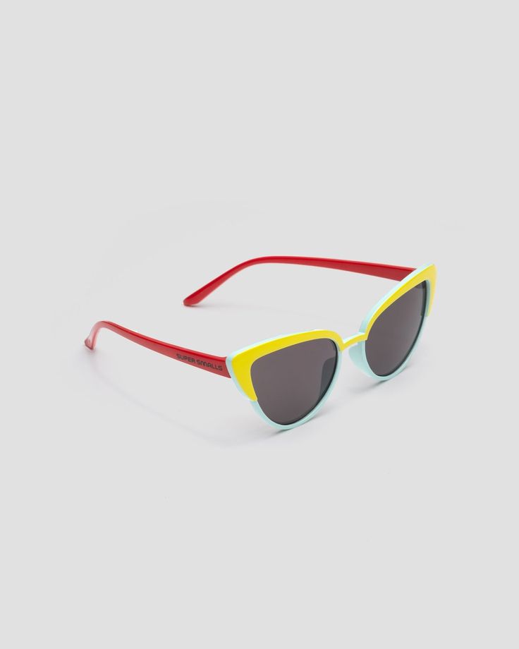 Sun-Protected & Ready to Keep the Summer Vibes Rolling. Whether you’re headed to the pool or the park, the Endless Summer Sunglasses are your go-to accessory! These oversized and colorblocked kids sunglasses are a whole summer mood, while UV protection keeps you covered from the sun (we see you, parents!). Get your summer style on! *Small parts, not intended for children under 3 years Retro Plastic Cat Eye Sunglasses With Uv Protection, Retro Cat Eye Sunglasses For The Beach, Casual Multicolor Glass Sunglasses, Retro Cat Eye Sunglasses With Uv Protection For Vacation, Retro Cat Eye Sunglasses With Polarized Lenses For Vacation, Retro Polarized Cat Eye Sunglasses For Vacation, Multicolor Retro Sunglasses For Beach, Plastic Anti-reflective Cat Eye Sunglasses For Beach, Anti-reflective Plastic Cat Eye Sunglasses For Beach